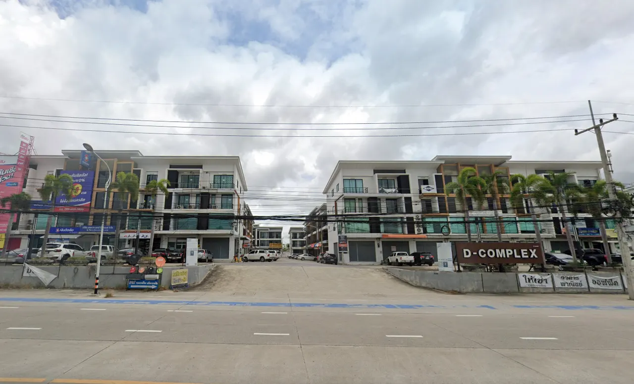 D Complex Si Racha-Nikhom Pinthong 1