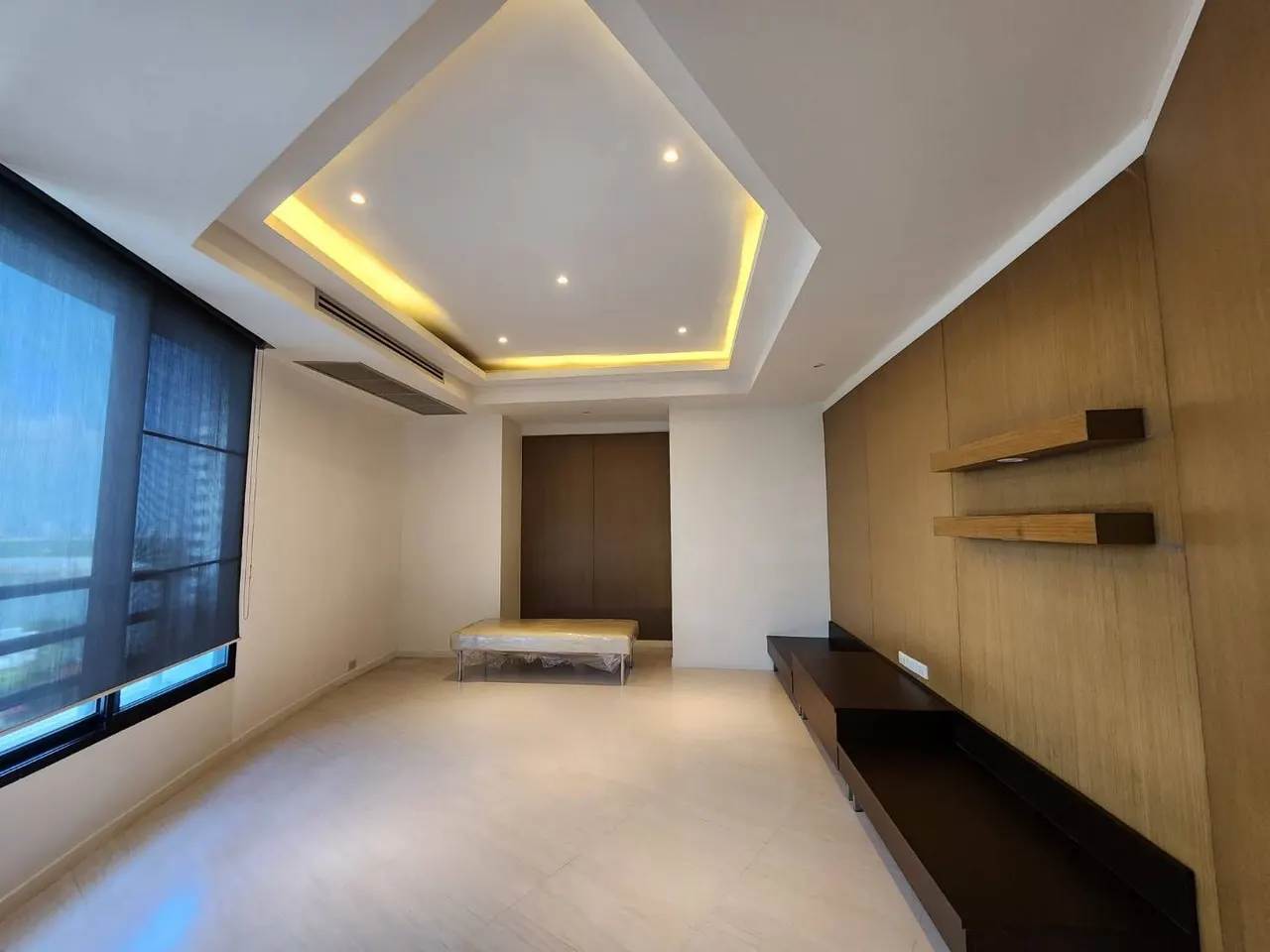 Condo · 2 室 · 2 卫 · 128 m²