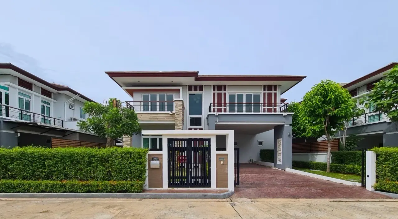 House · 4 ch. · 4 sdb · 315 m²
