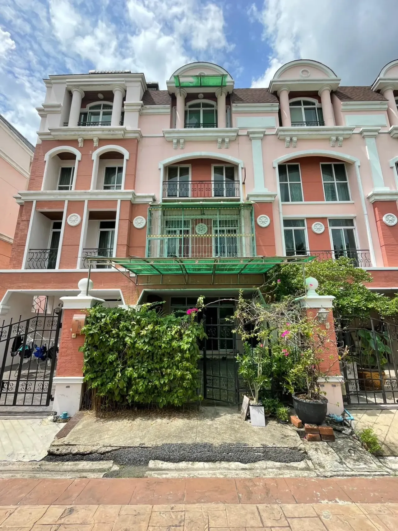 Townhouse · 3 ch. · 5 sdb · 220 m²