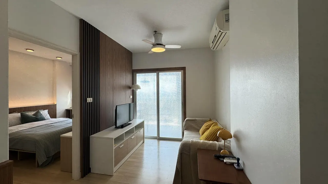 Condo · 1 室 · 1 卫 · 40 m²
