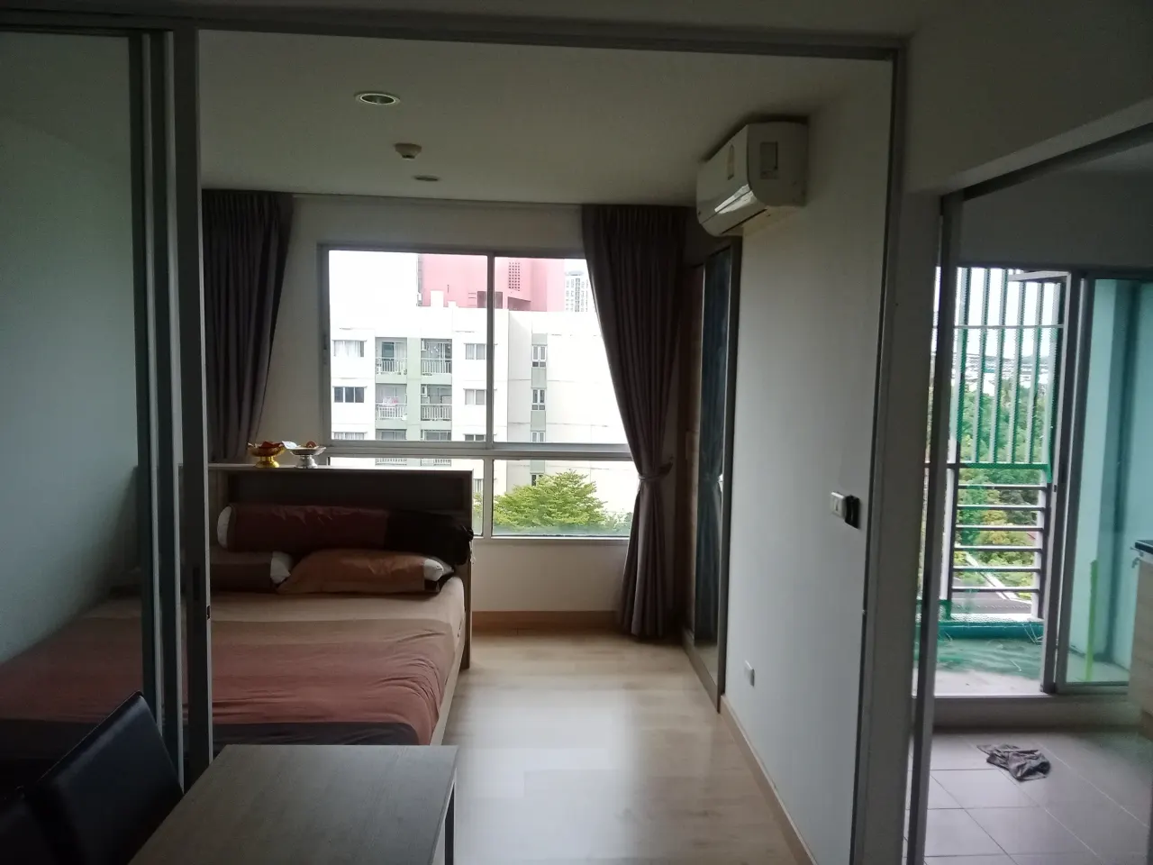 1 ห้องนอน · 1 ห้องน้ำ · 28 m²