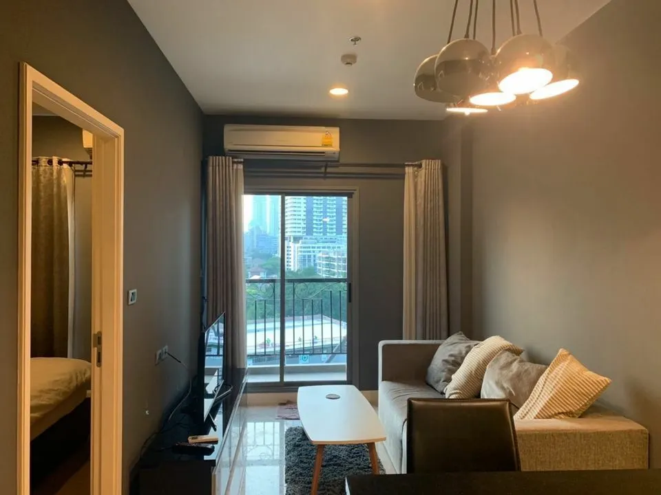 Condo · 1 室 · 1 卫 · 35 m²