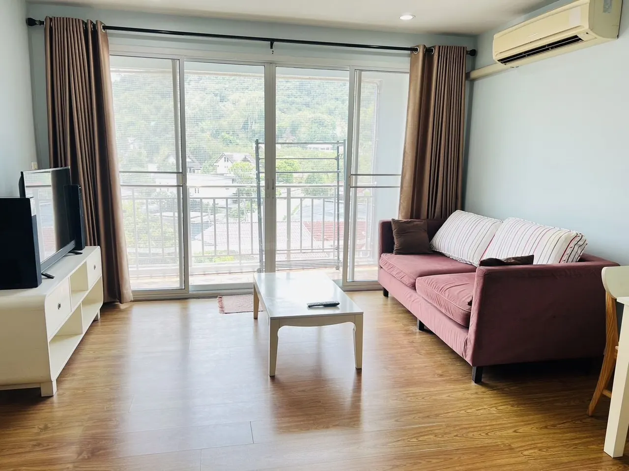 Ladda Place Condo Sriracha