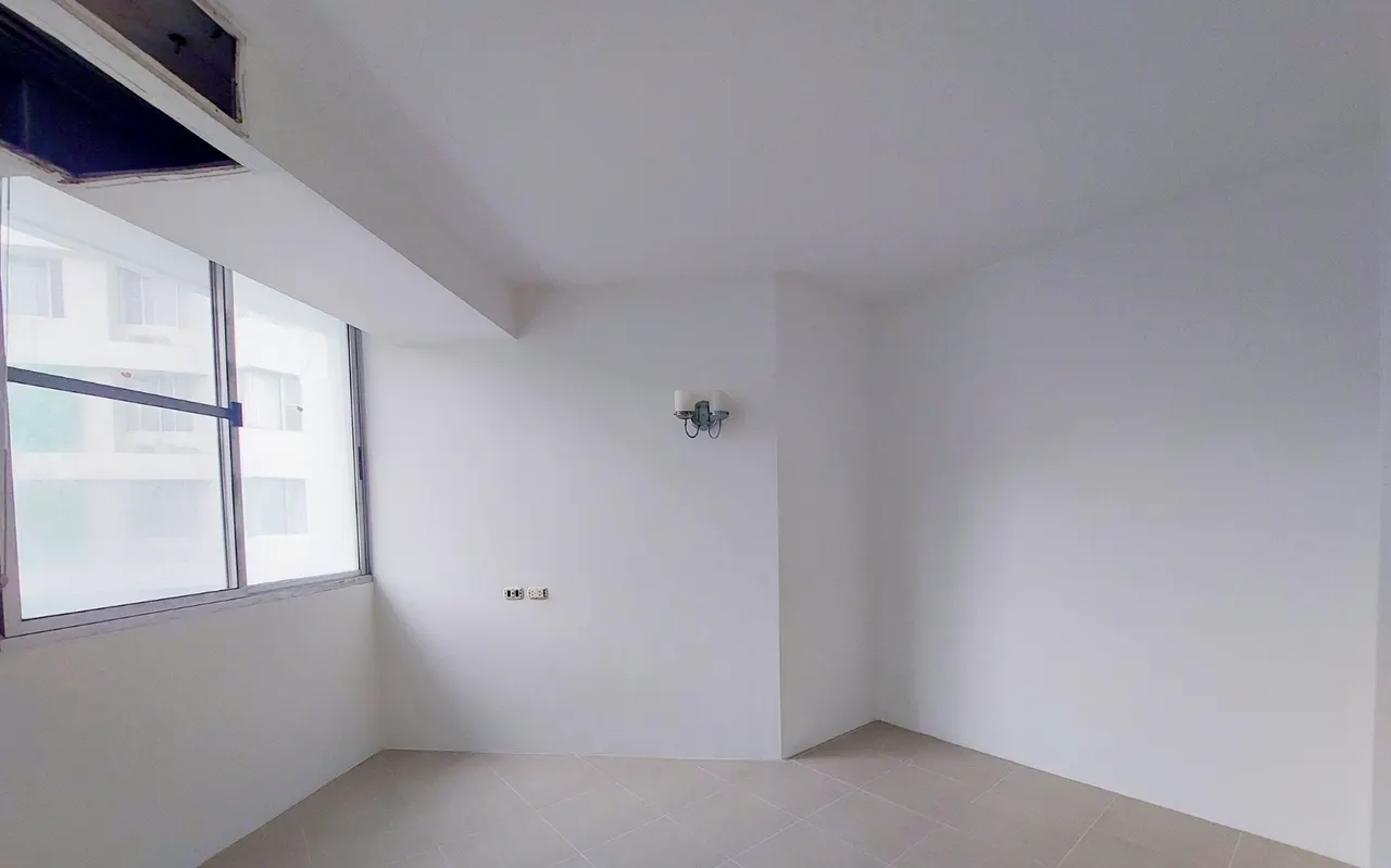 Condo · 2 bd · 2 ba · 87 m²