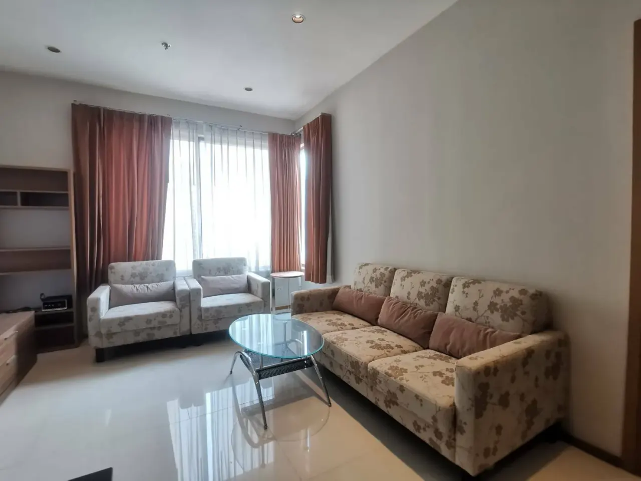 Condo · 1 bd · 1 ba · 48 m²