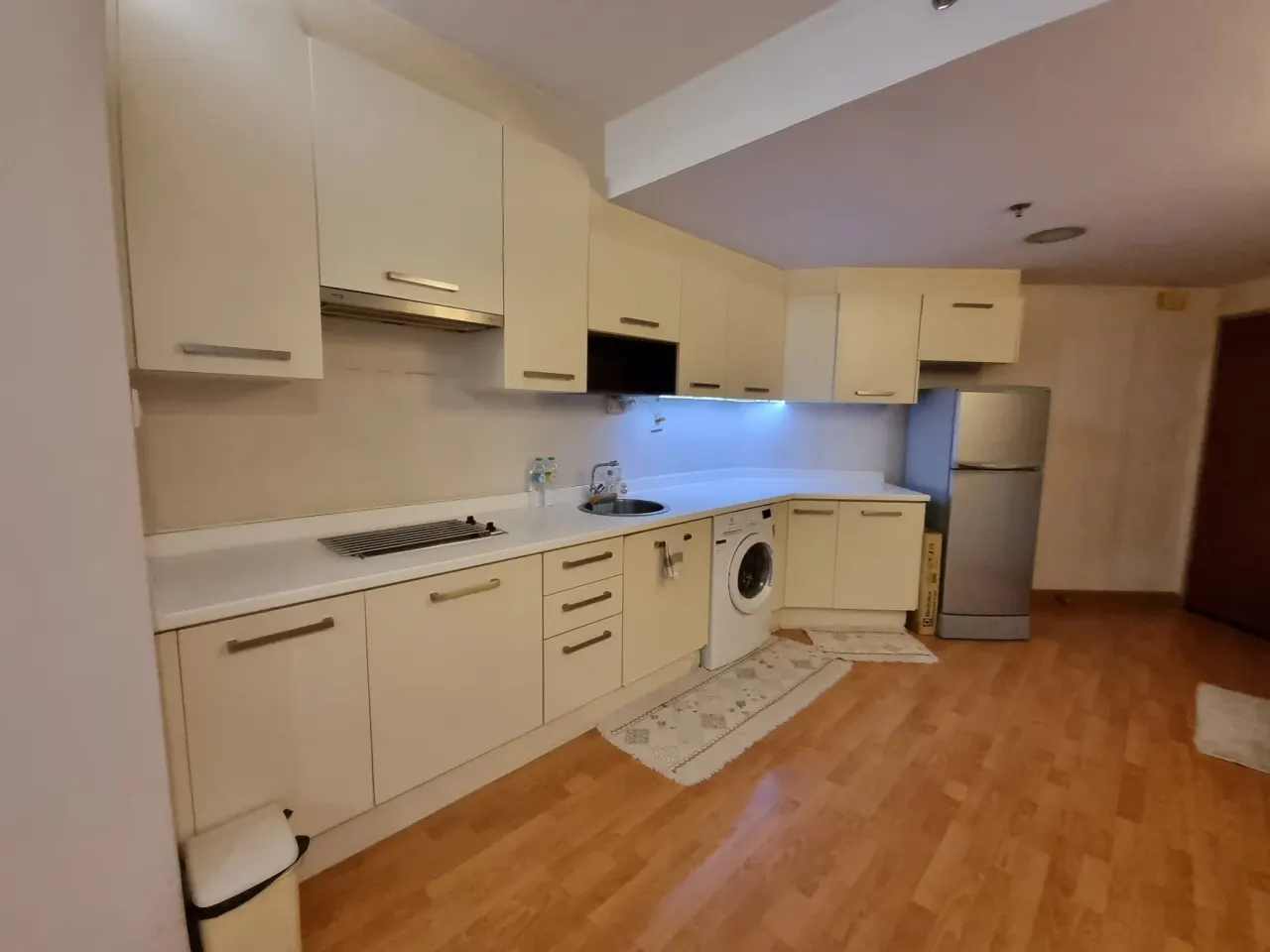 Condo · 1 bd · 1 ba · 60 m²