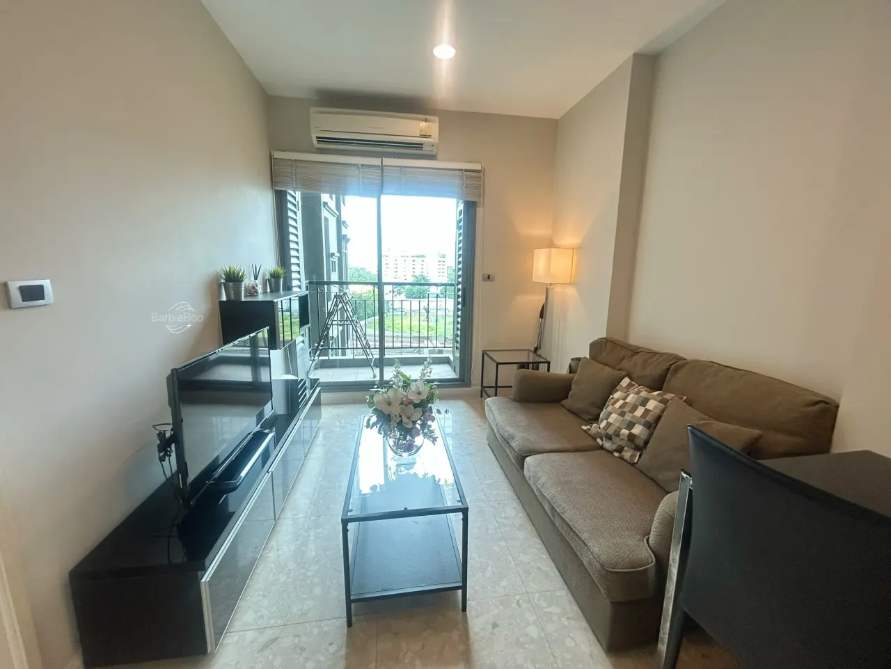 1 bd · 1 ba · 45 m²