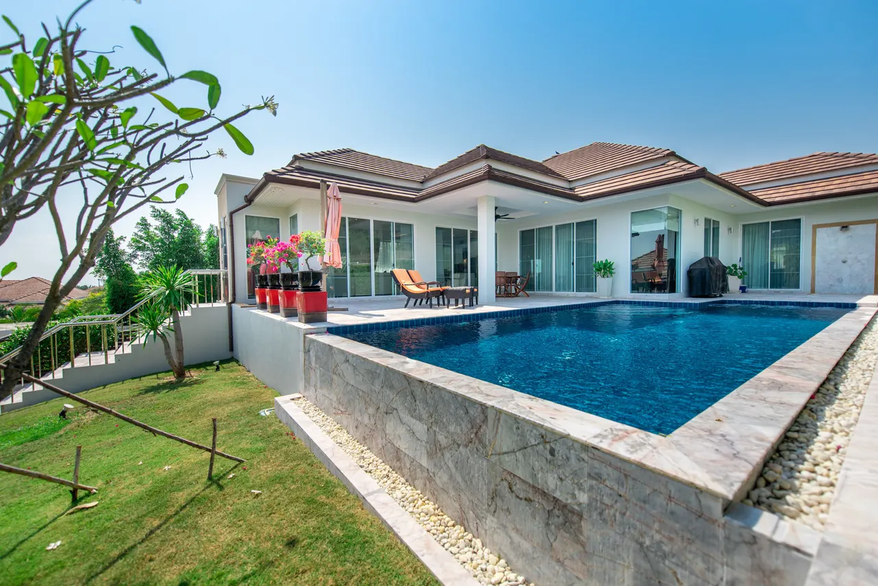 Villa · 3 ห้องนอน · 3 ห้องน้ำ · 200 m²