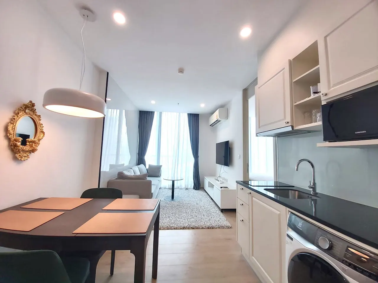 Condo · 1 bd · 1 ba · 35 m²