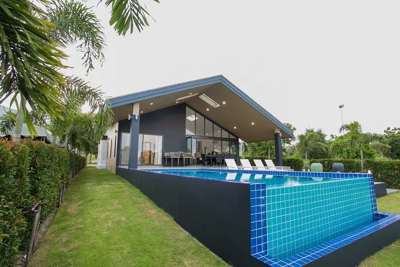 Villa · 4 室 · 3 卫 · 431 m²