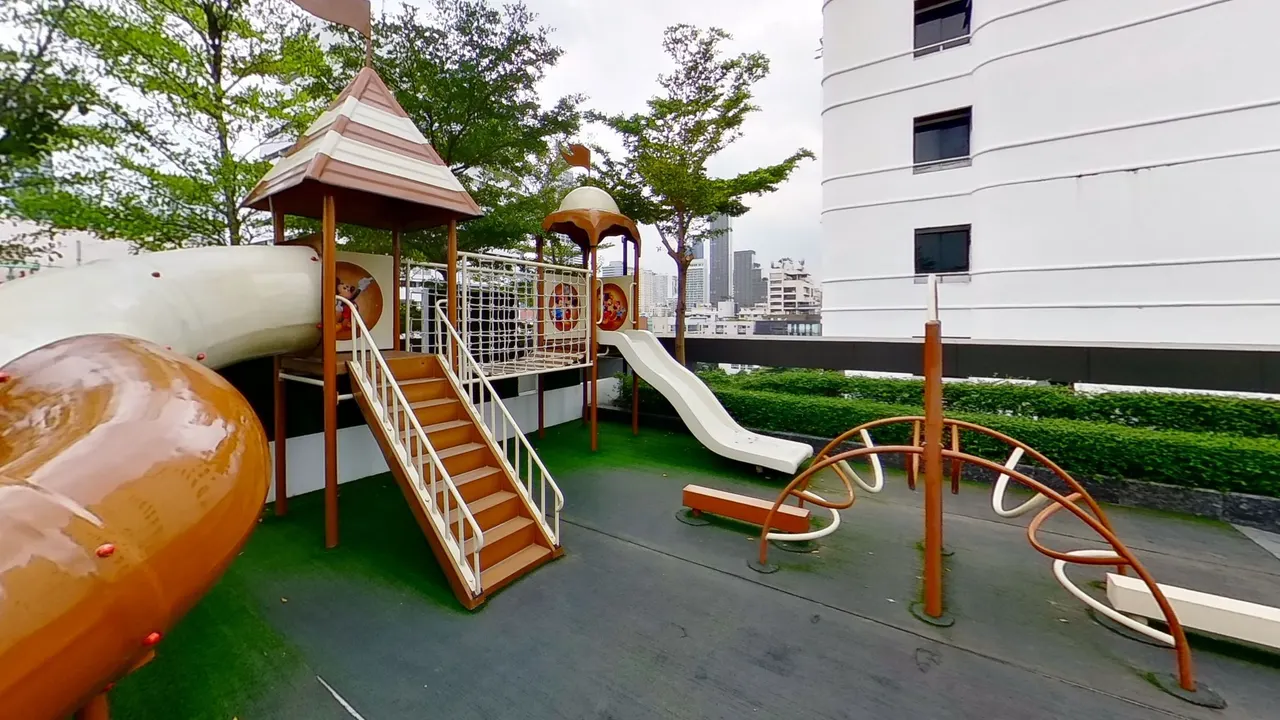 Interlux Premier Sukhumvit 13