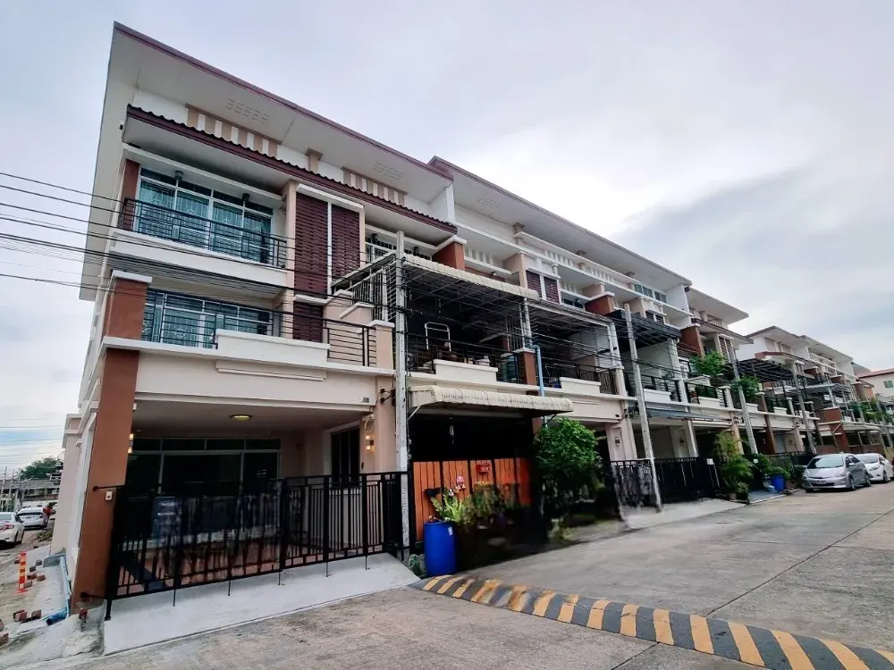 J.S.P. Residence Sathorn-Kanlapaphruek