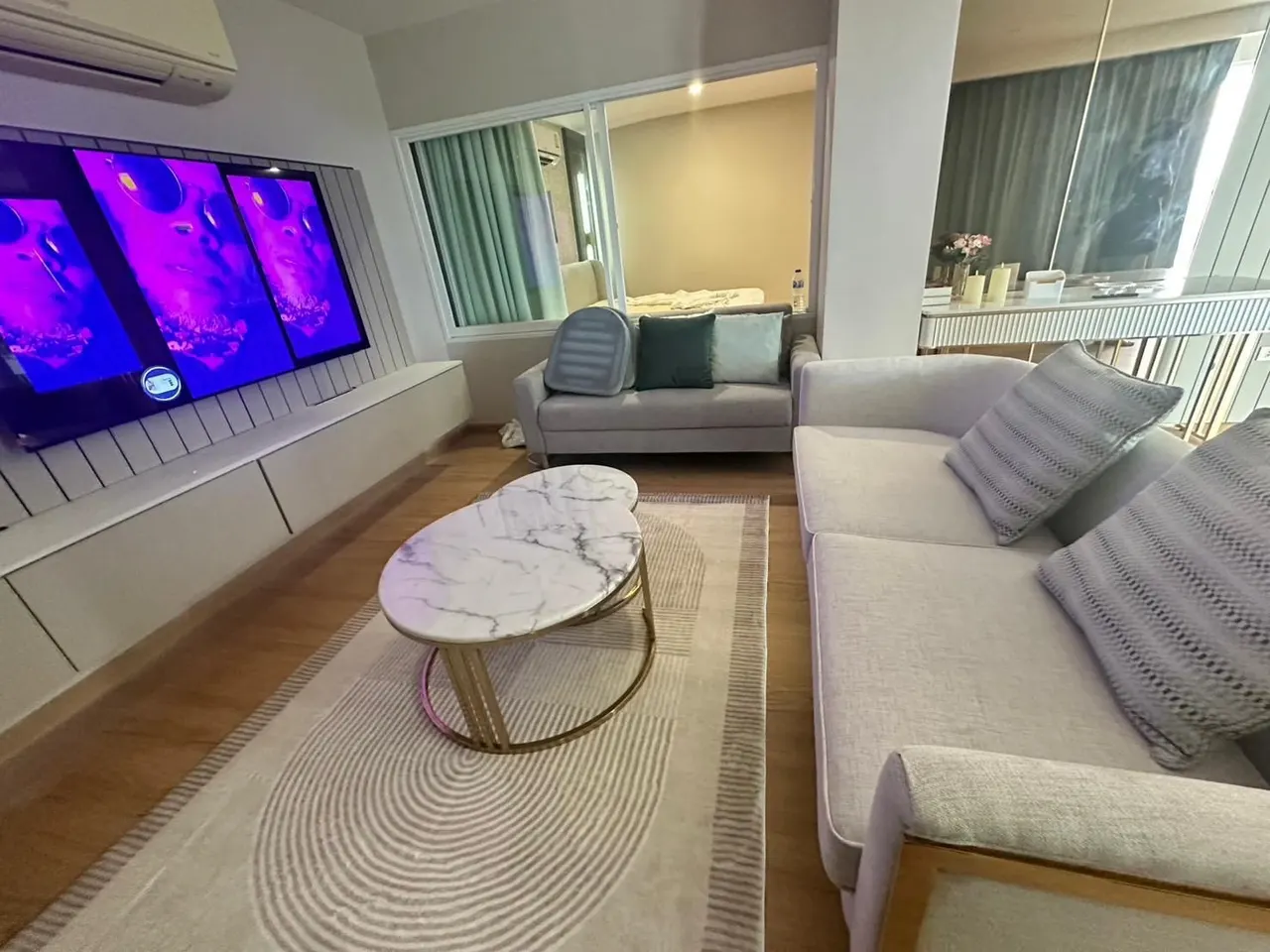 Condo · 2 ห้องนอน · 2 ห้องน้ำ · 167 m²