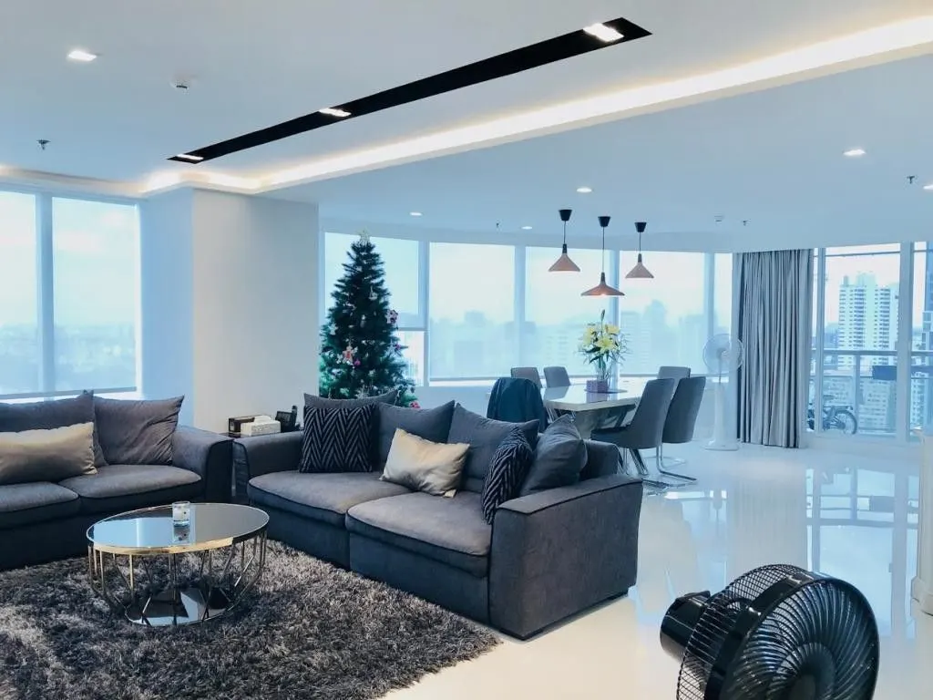 Condo · 3 室 · 2 卫 · 205 m²
