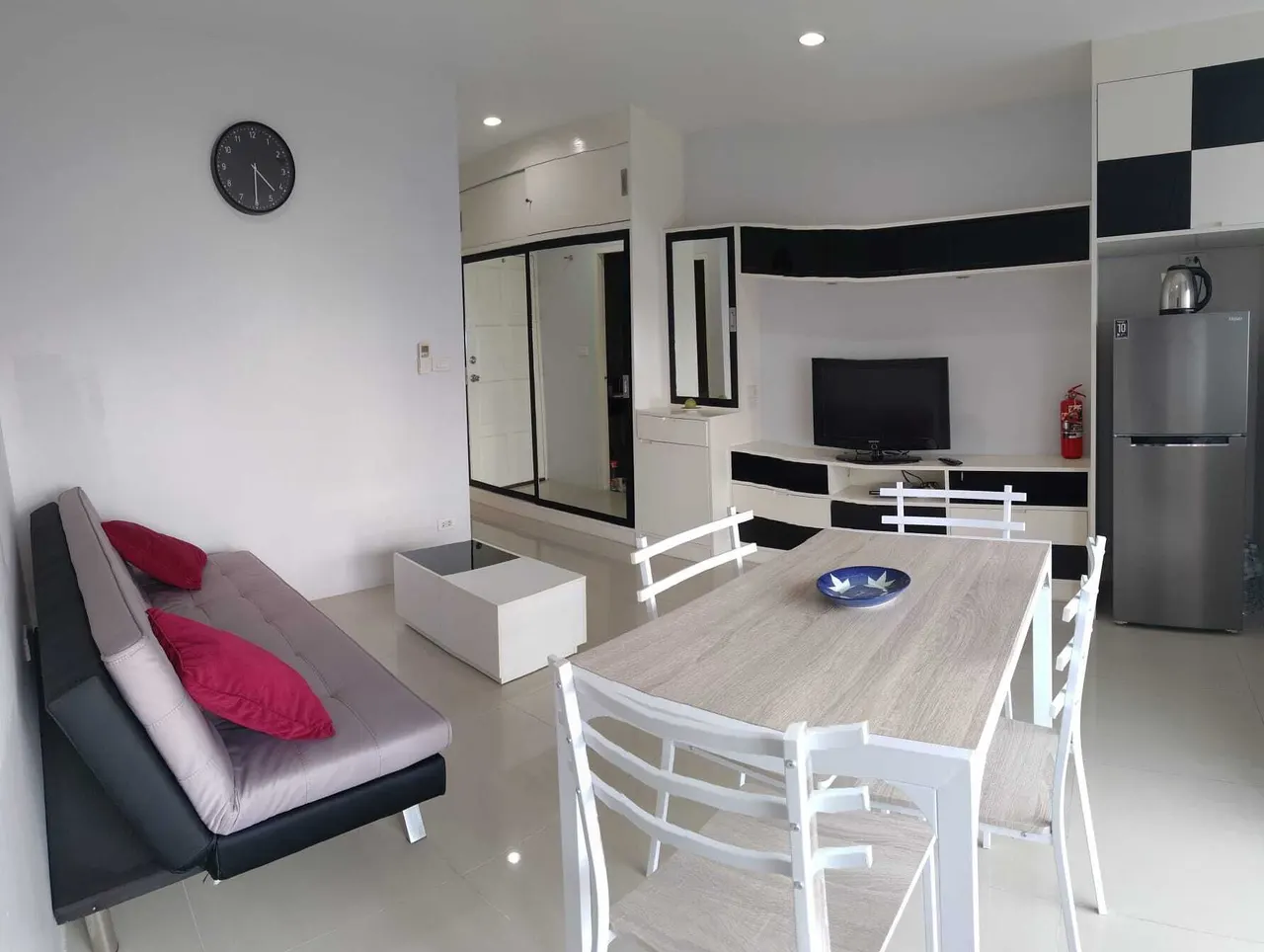 Condo · 1 ห้องนอน · 2 ห้องน้ำ · 58 m²
