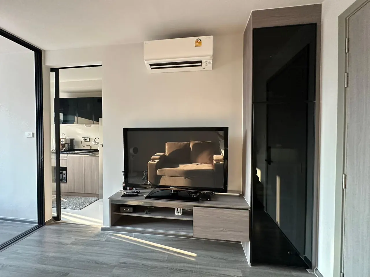 Condo · 1 сп. · 1 ванн. · 26 m²