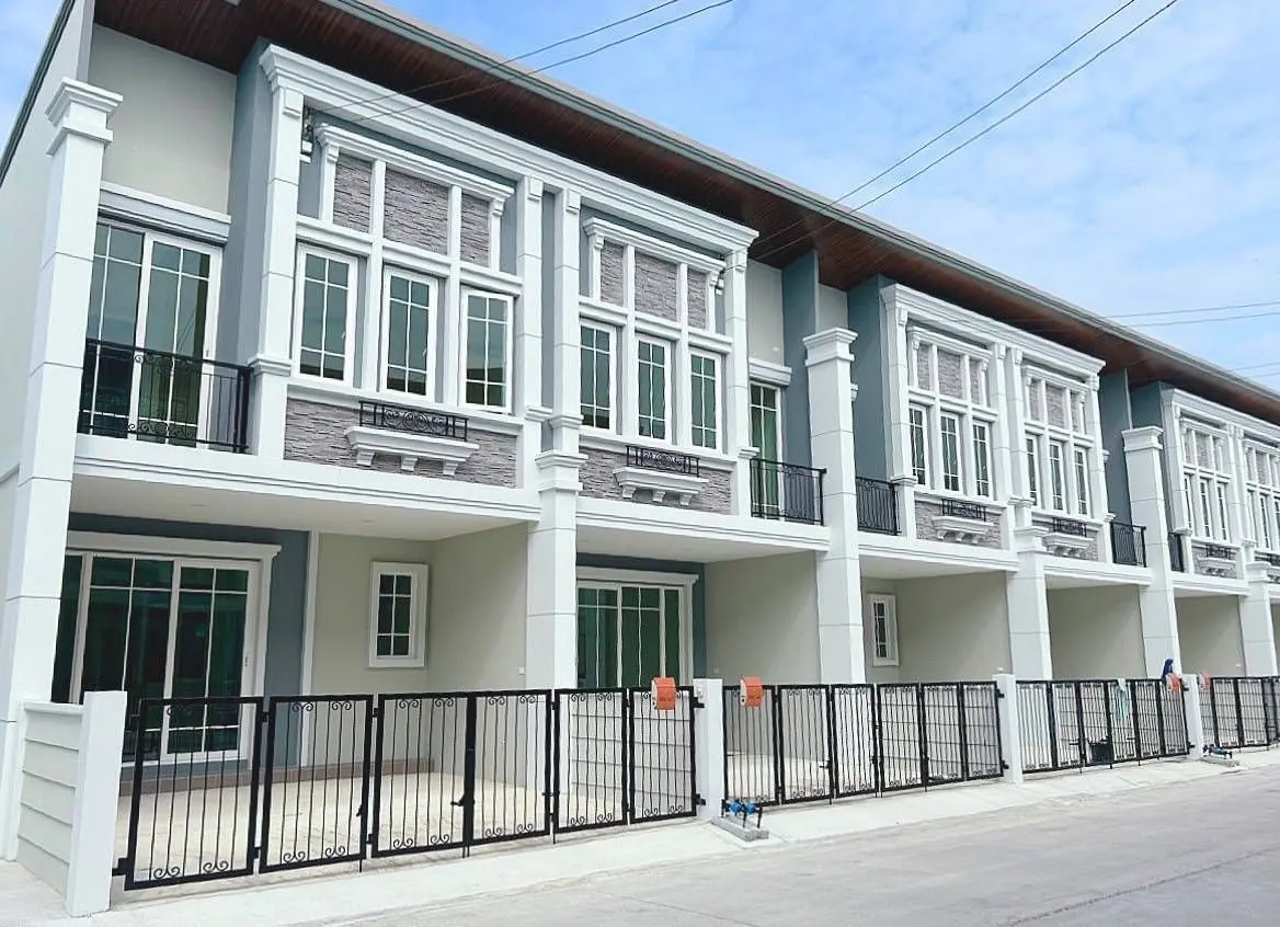 Golden Town Kad Ruam Chok 1
