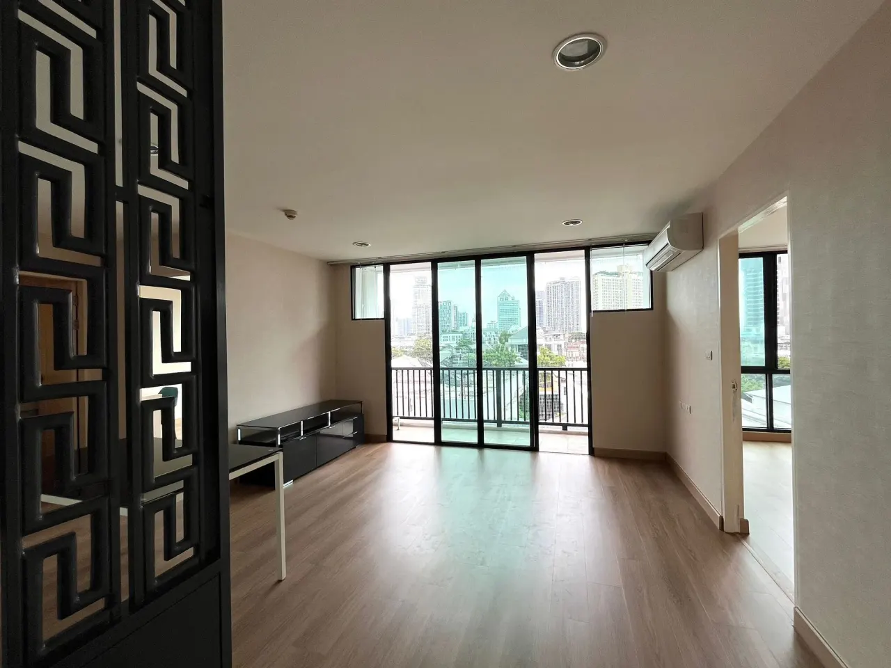 Condo · 2 ห้องนอน · 2 ห้องน้ำ · 70 m²