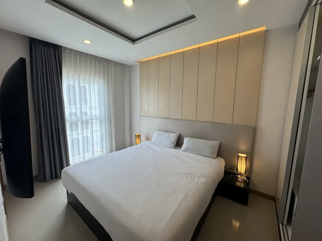 1 ห้องนอน · 1 ห้องน้ำ · 32 m²