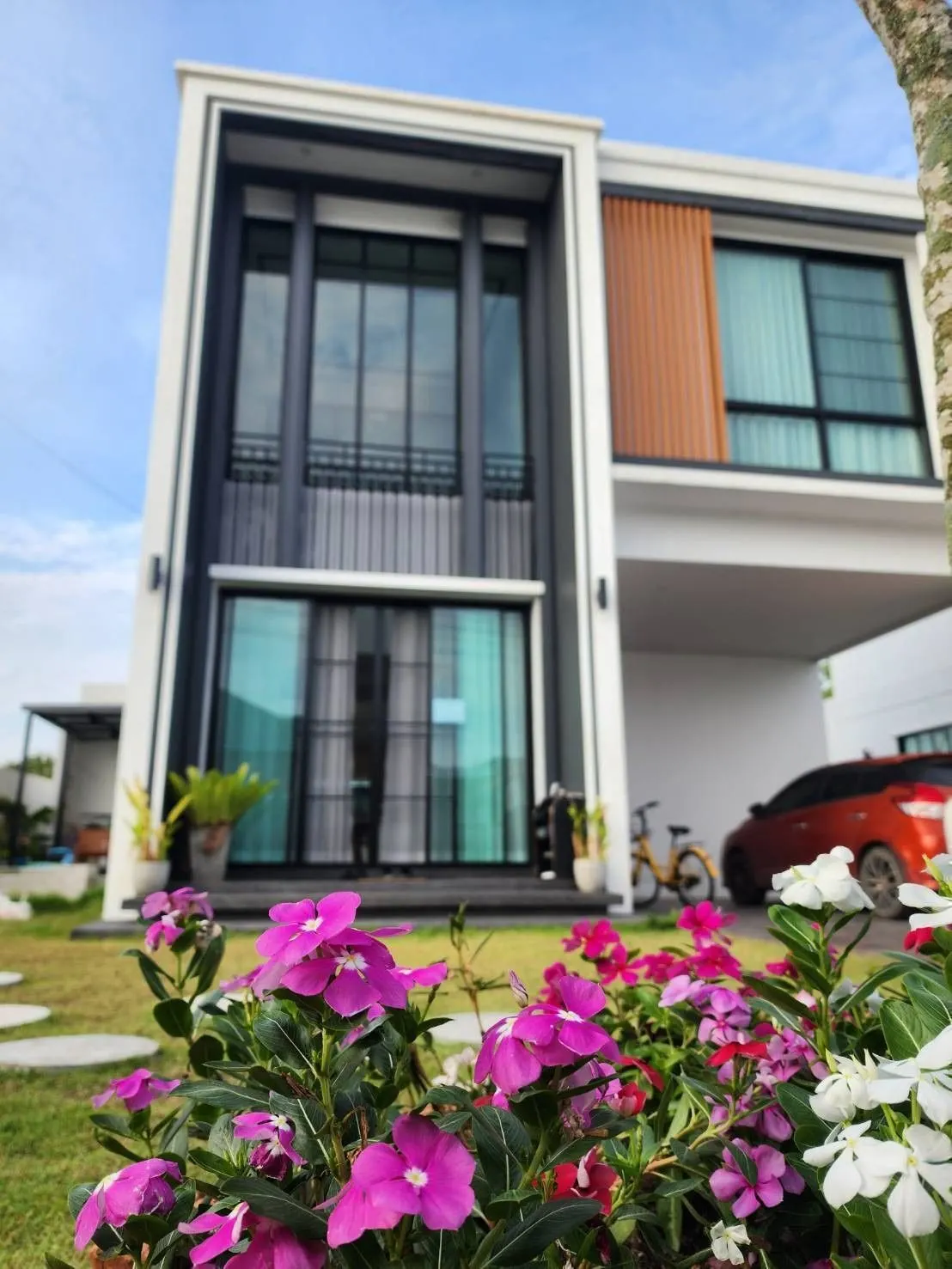 4 室 · 4 卫 · 240 m²