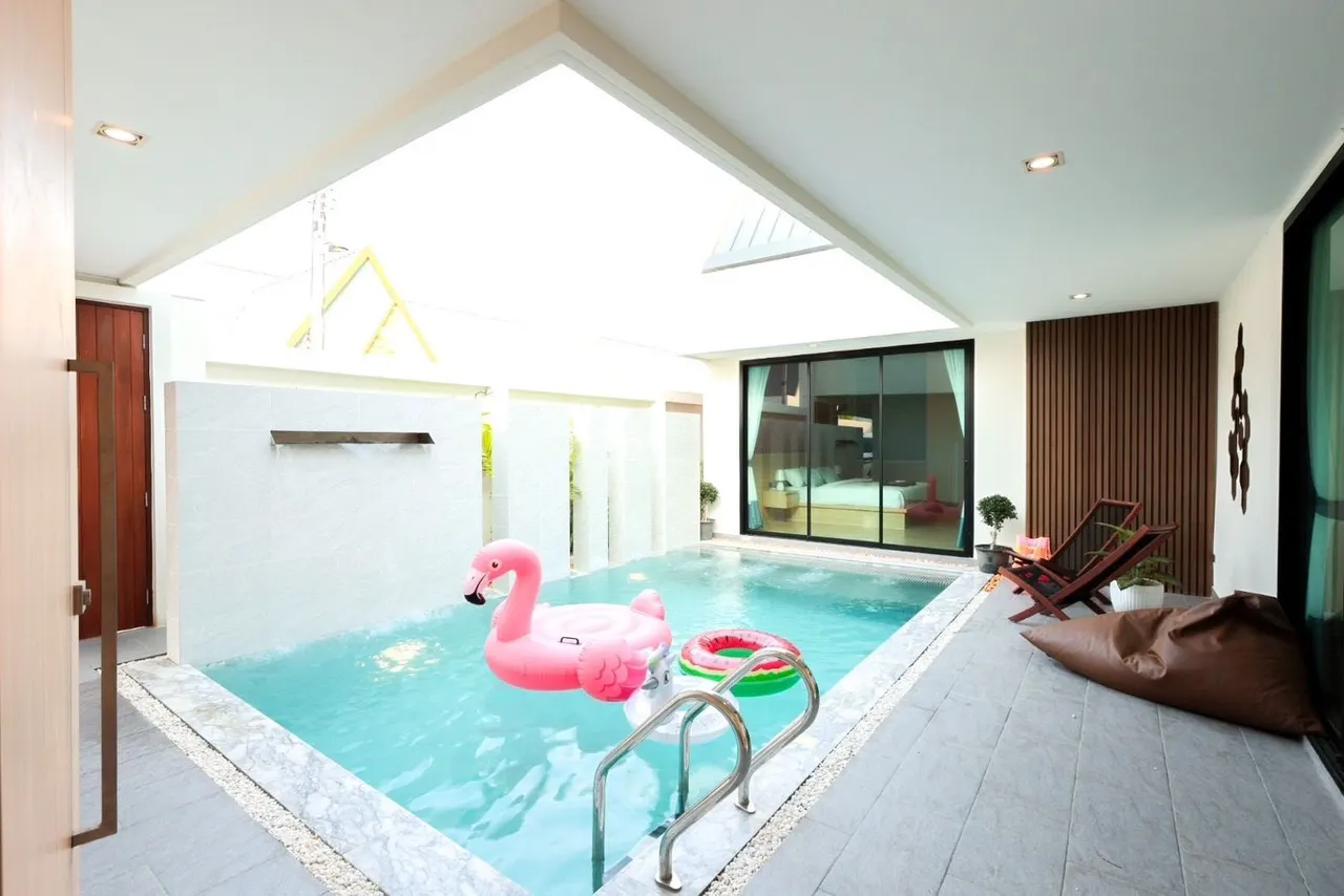 Villa · 3 bd · 4 ba · 159 m²