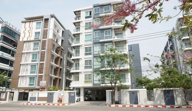 One Plus Business Park 1