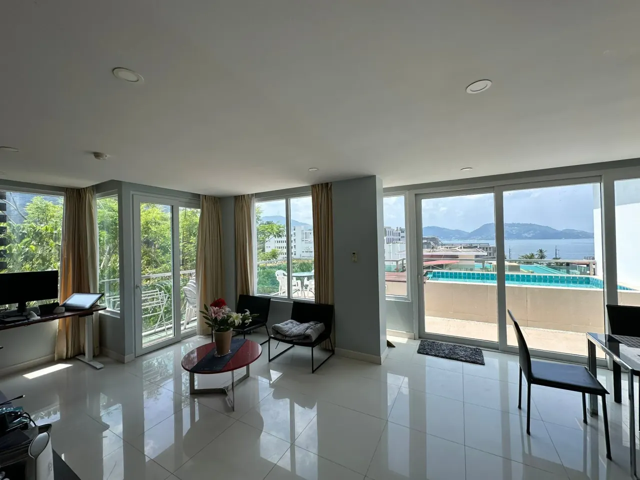 Condo · 2 ห้องนอน · 2 ห้องน้ำ · 128 m²