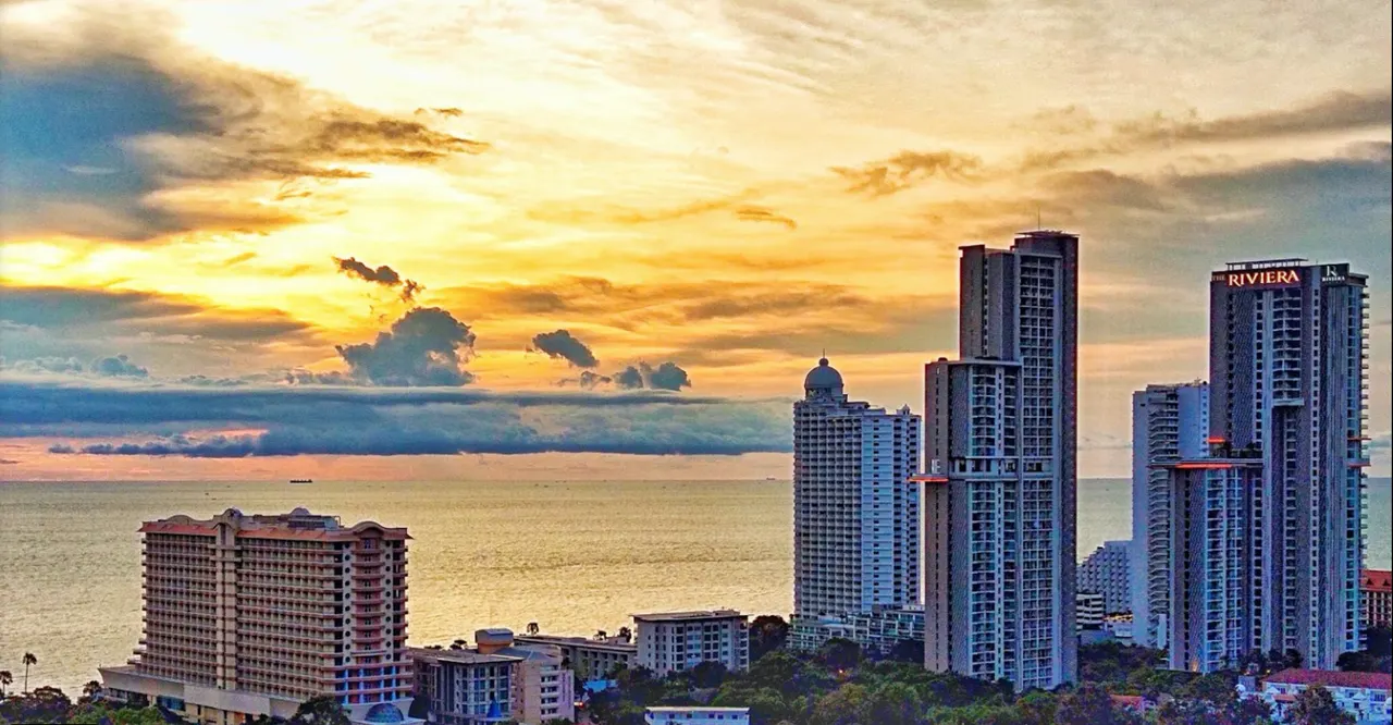 Condo · 1 ห้องนอน · 2 ห้องน้ำ · 70 m²
