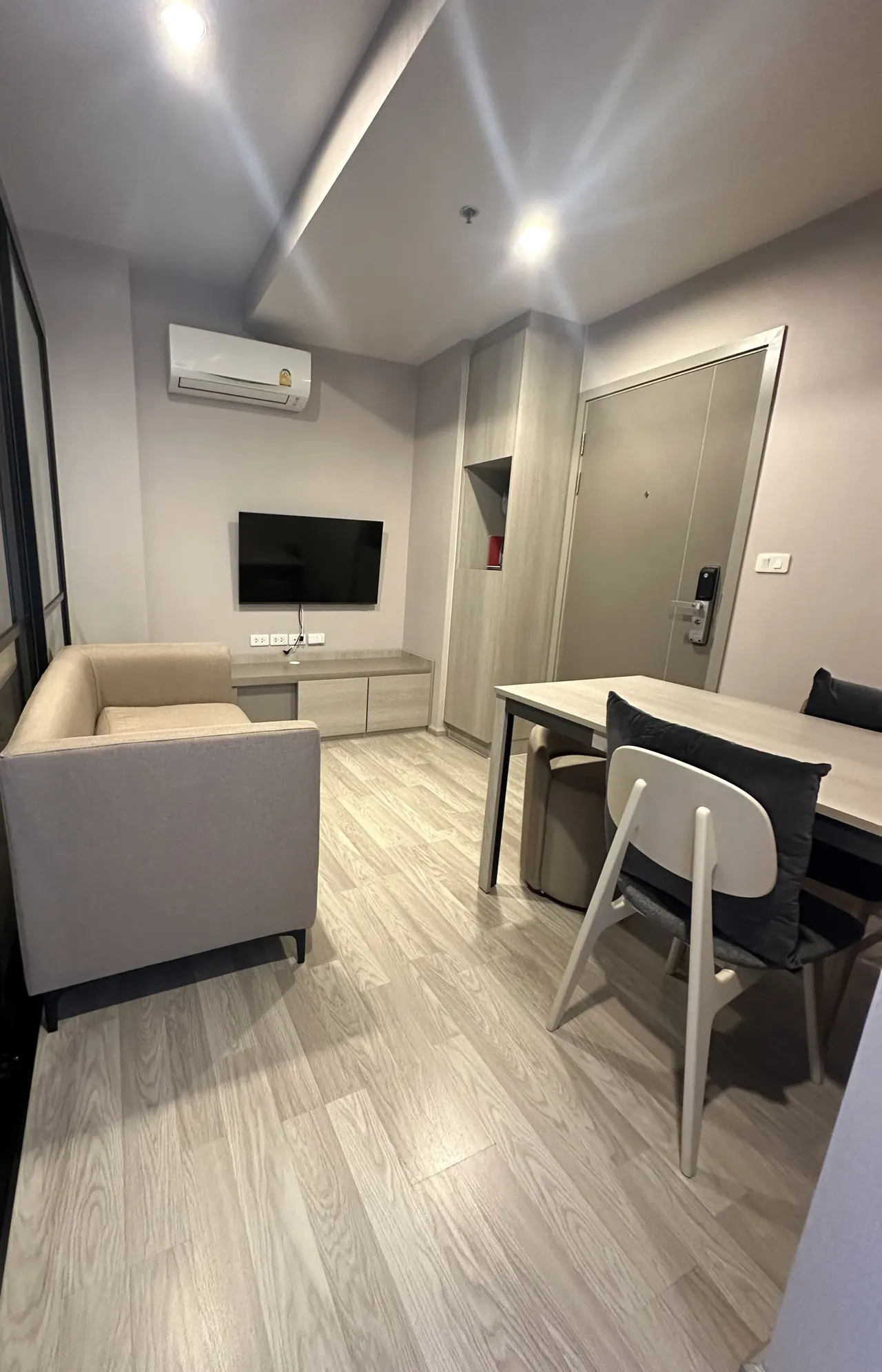 Condo · 1 室 · 1 卫 · 29 m²