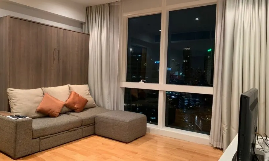 1 ห้องนอน · 1 ห้องน้ำ · 67 m²