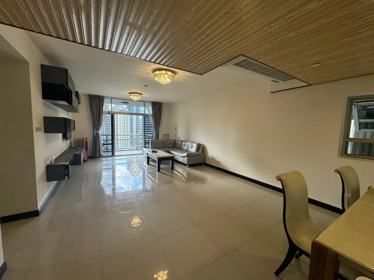 2 ch. · 2 sdb · 136 m²