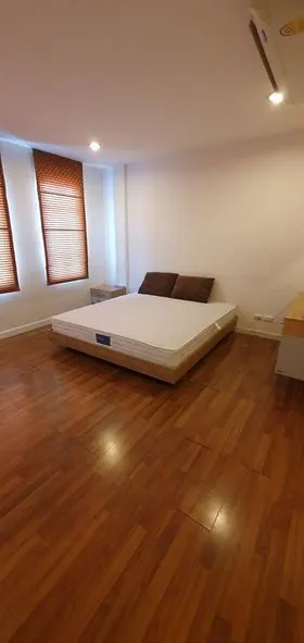 Townhouse · 3 室 · 3 卫 · 180 m²