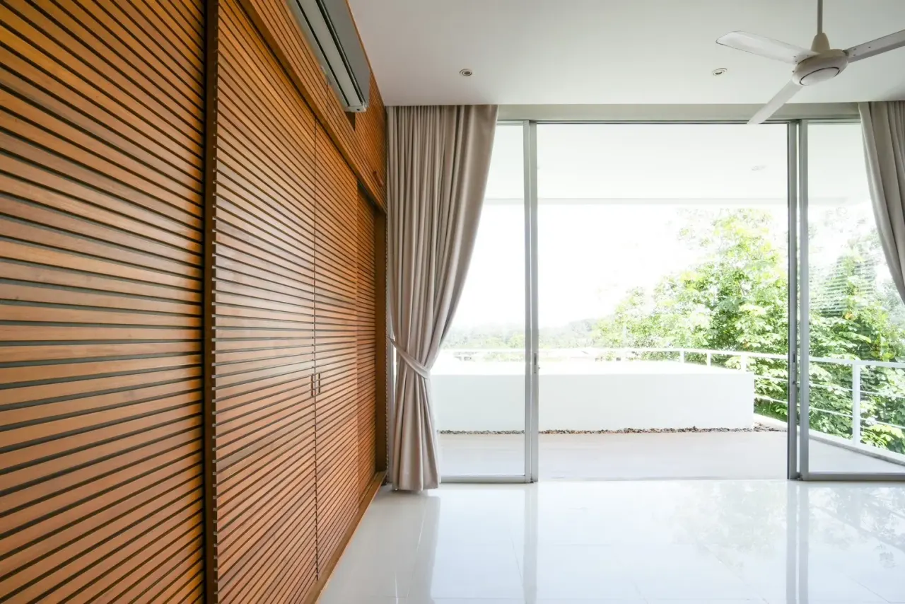 3 ch. · 4 sdb · 280 m²