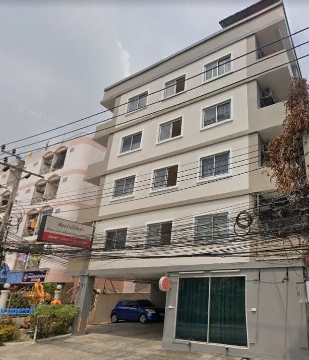 Baan Punnee Apartment