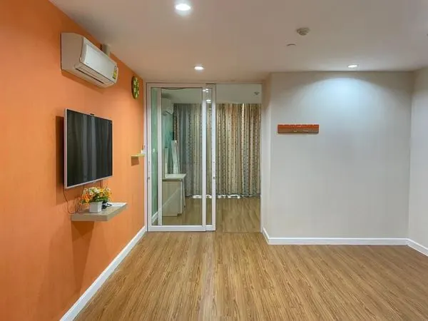 Condo · 1 bd · 1 ba · 61 m²