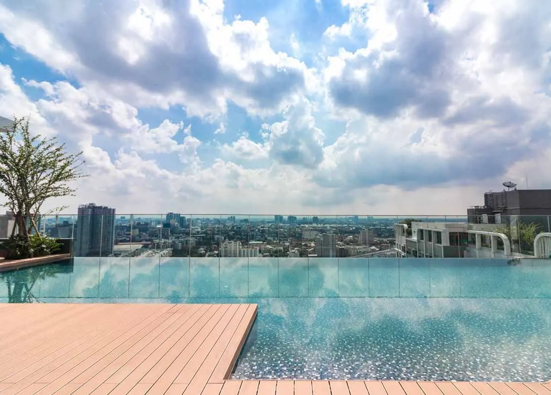 Life Sukhumvit 48