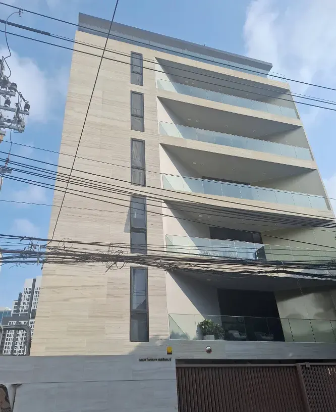 Nares Private Residences