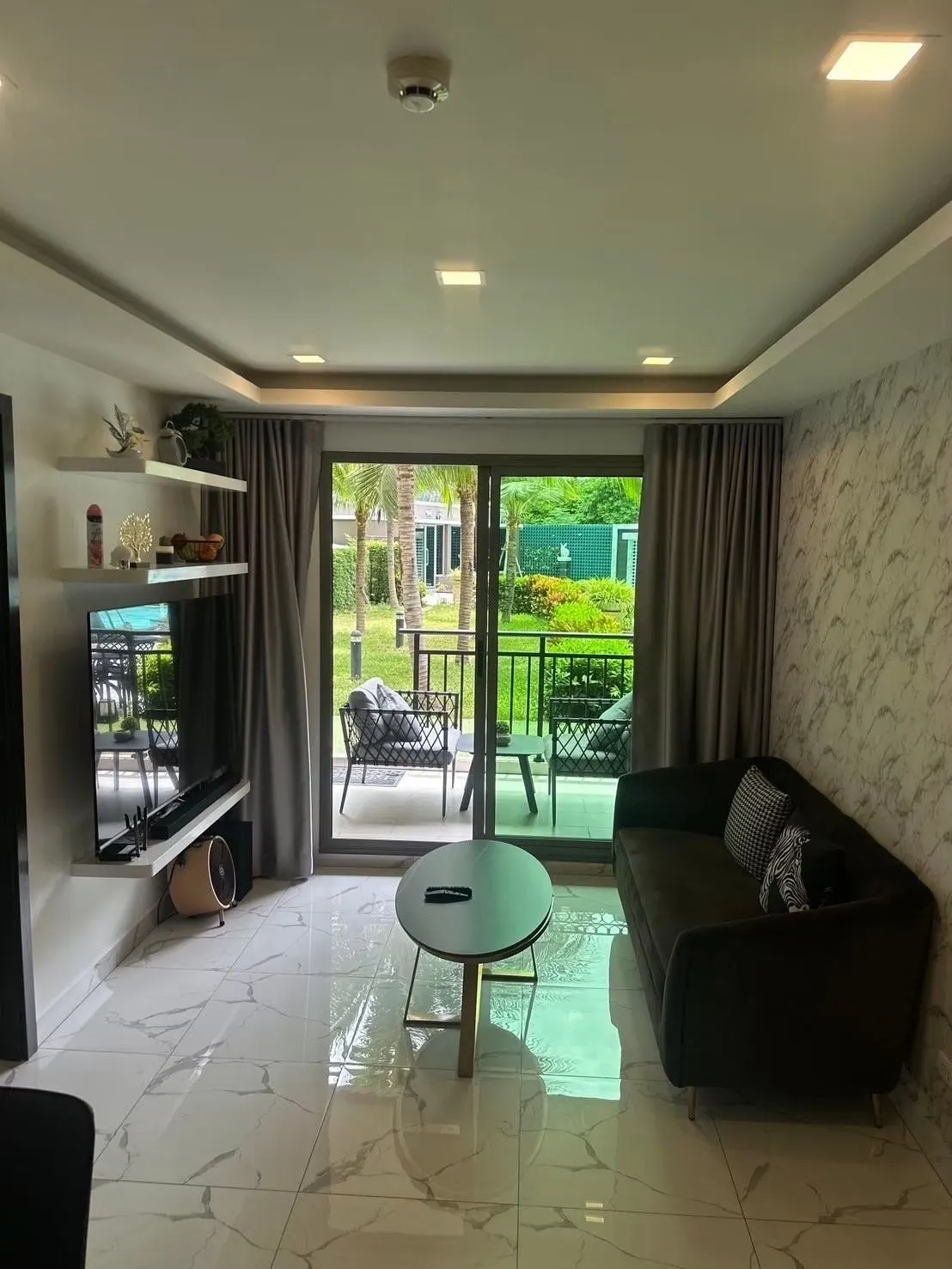 Condo · 2 室 · 2 卫 · 60 m²
