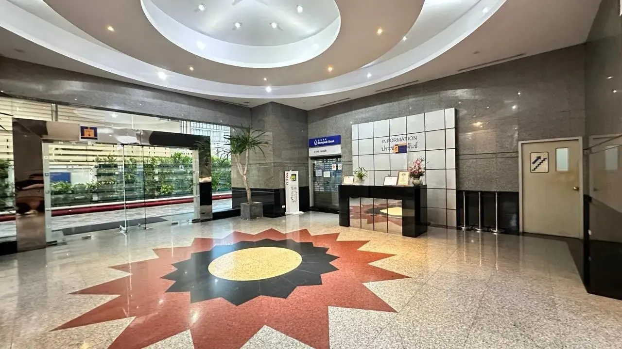 Sorachai Building
