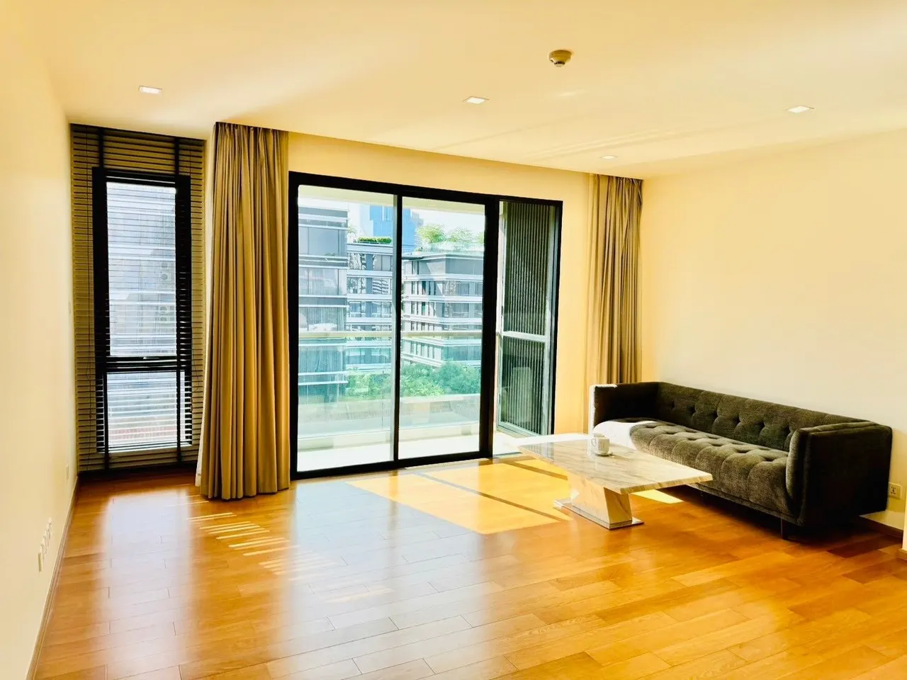 Condo · 3 室 · 3 卫 · 109 m²