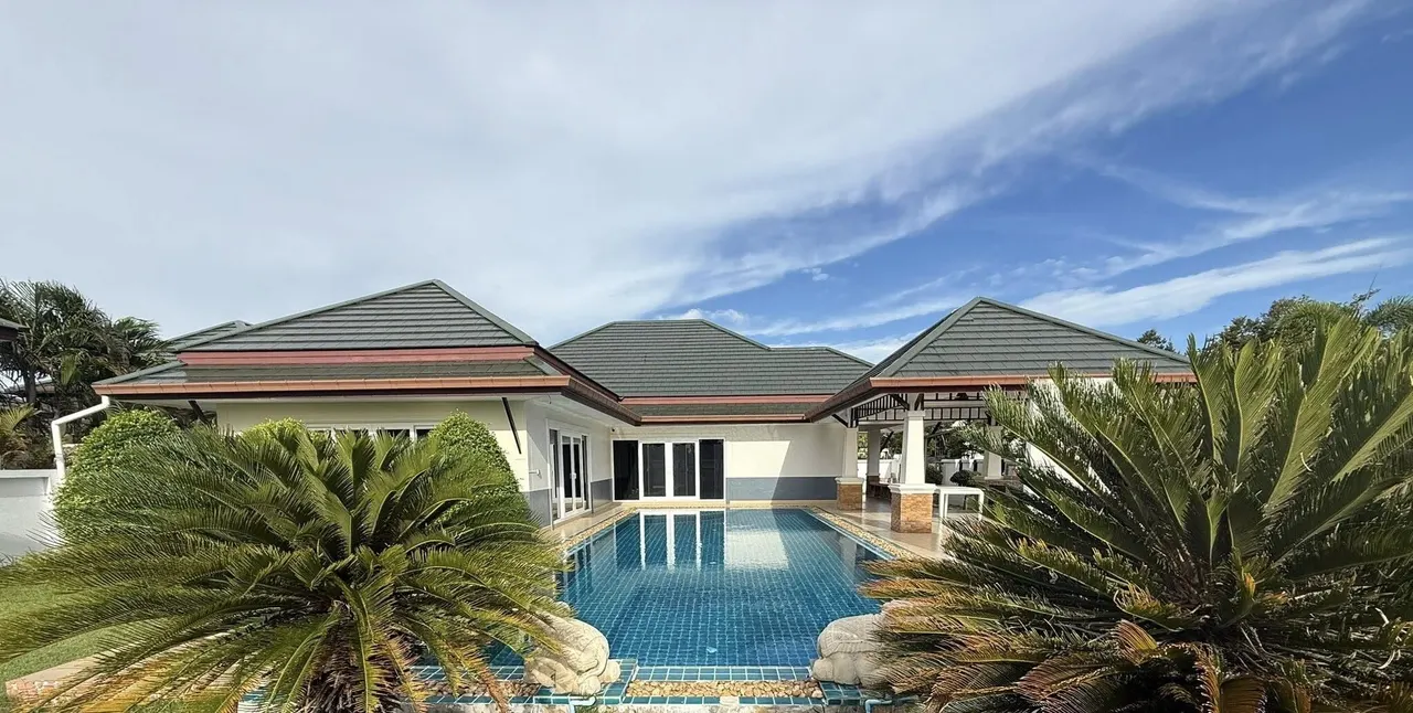Villa · 4 ห้องนอน · 2 ห้องน้ำ · 350 m²
