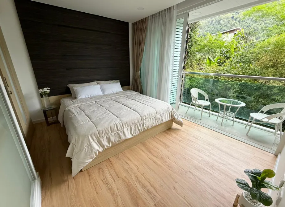 Condo · 1 室 · 1 卫 · 48 m²