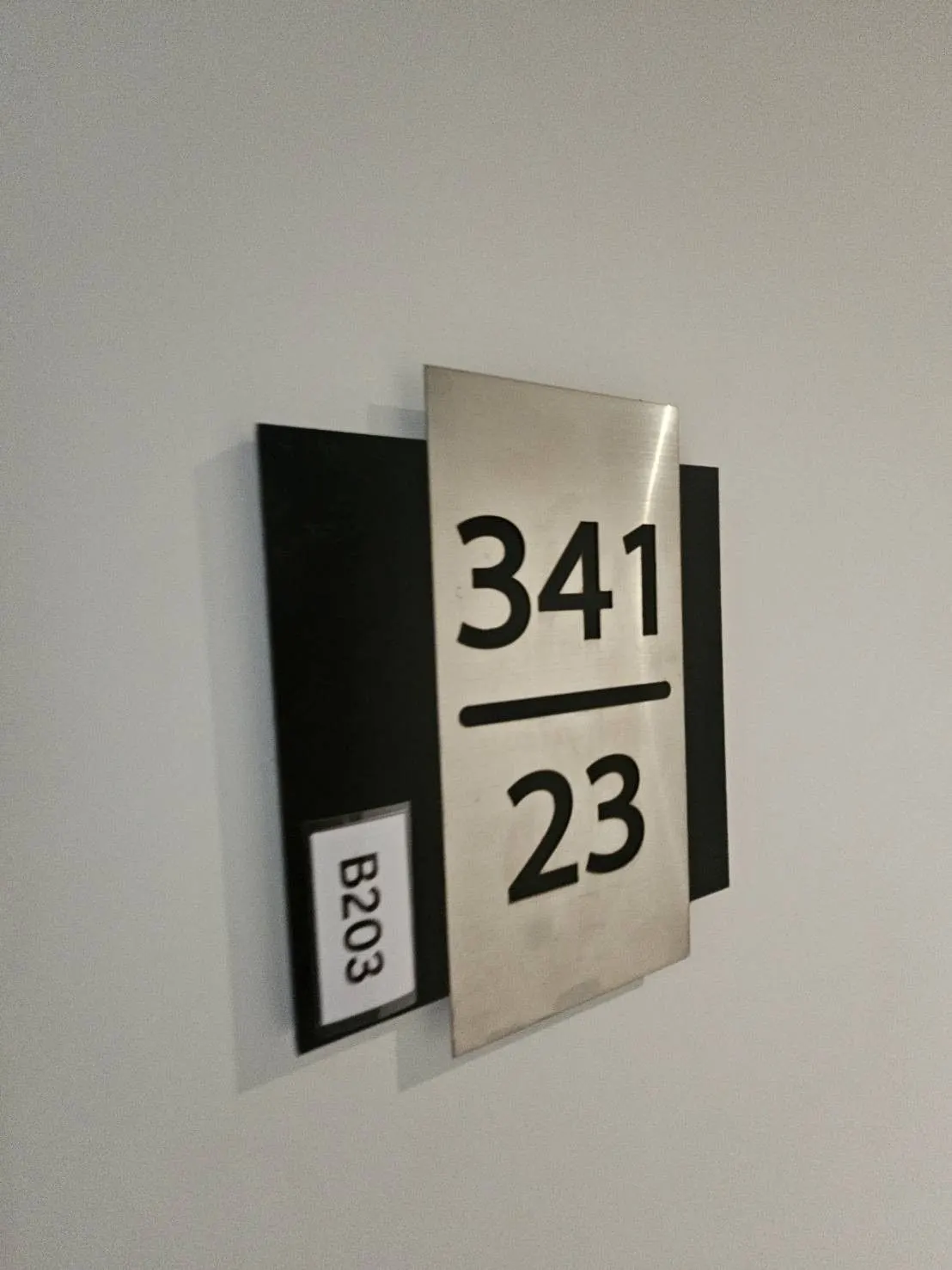 Condo · 1 bd · 1 ba · 62 m²
