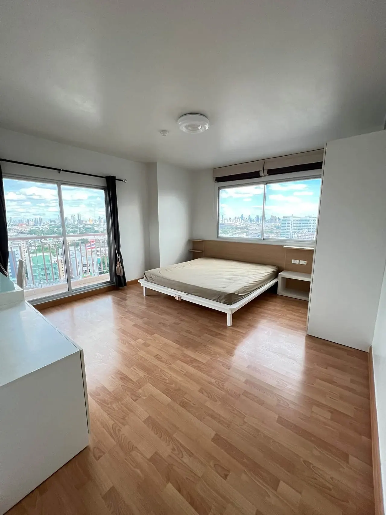 2 ห้องนอน · 1 ห้องน้ำ · 79 m²