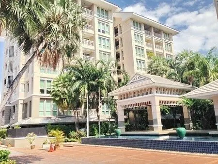 The Bangkok Narathiwas