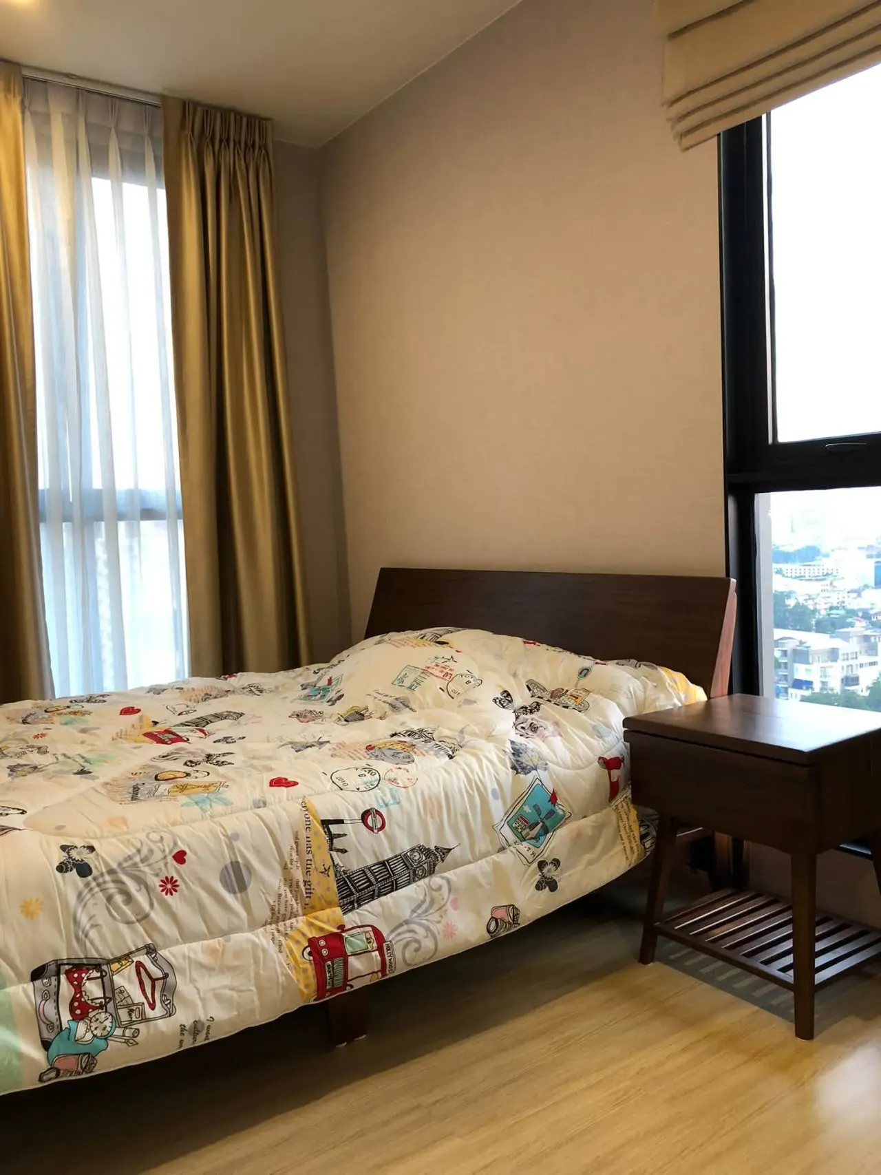 1 bd · 1 ba · 27 m²
