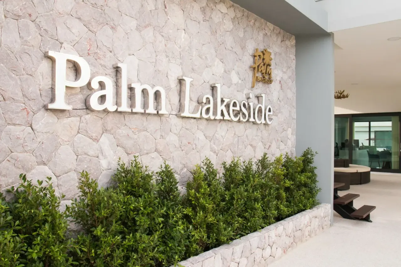 Palm Lakeside Villas