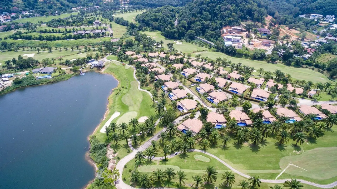 Loch Palm Garden Villas