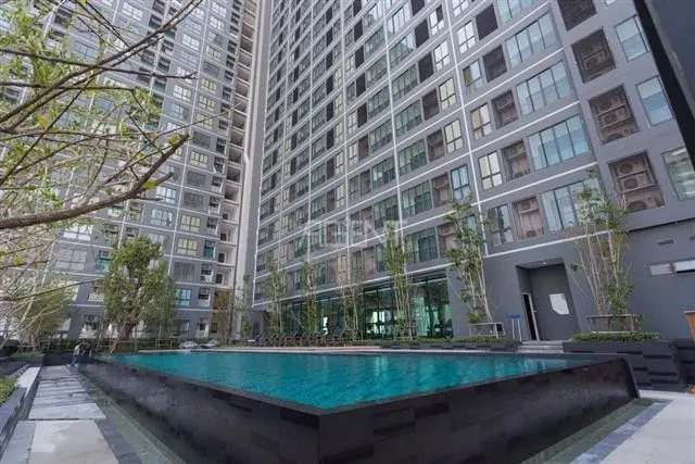 Ideo Sathorn - Thaphra